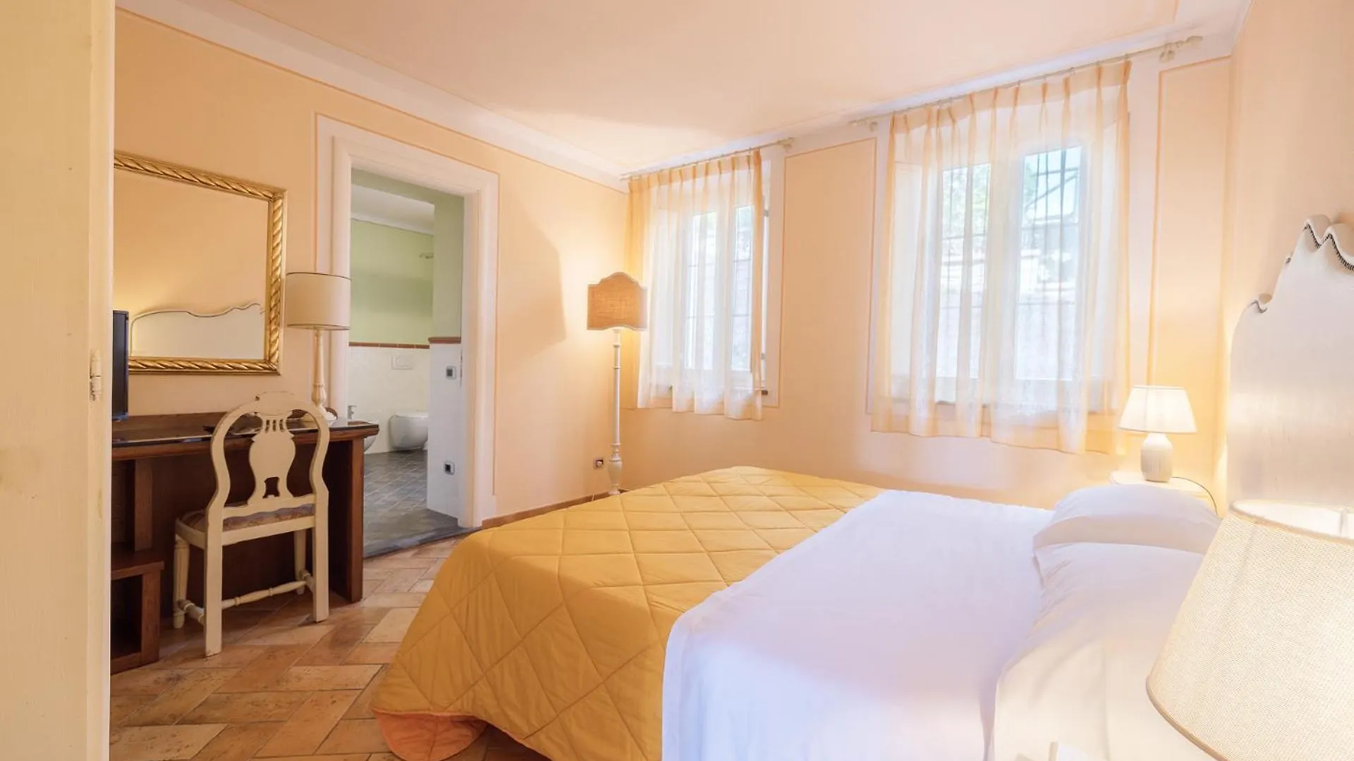 مونت كارلو Agriturismo Corte Benedetto منزل ريفي